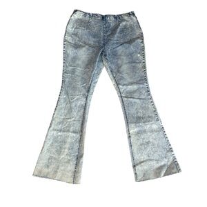 CATO High Rise Stretch Waist Pull On Flare Jeans Acid Wash Women’s Size 16W